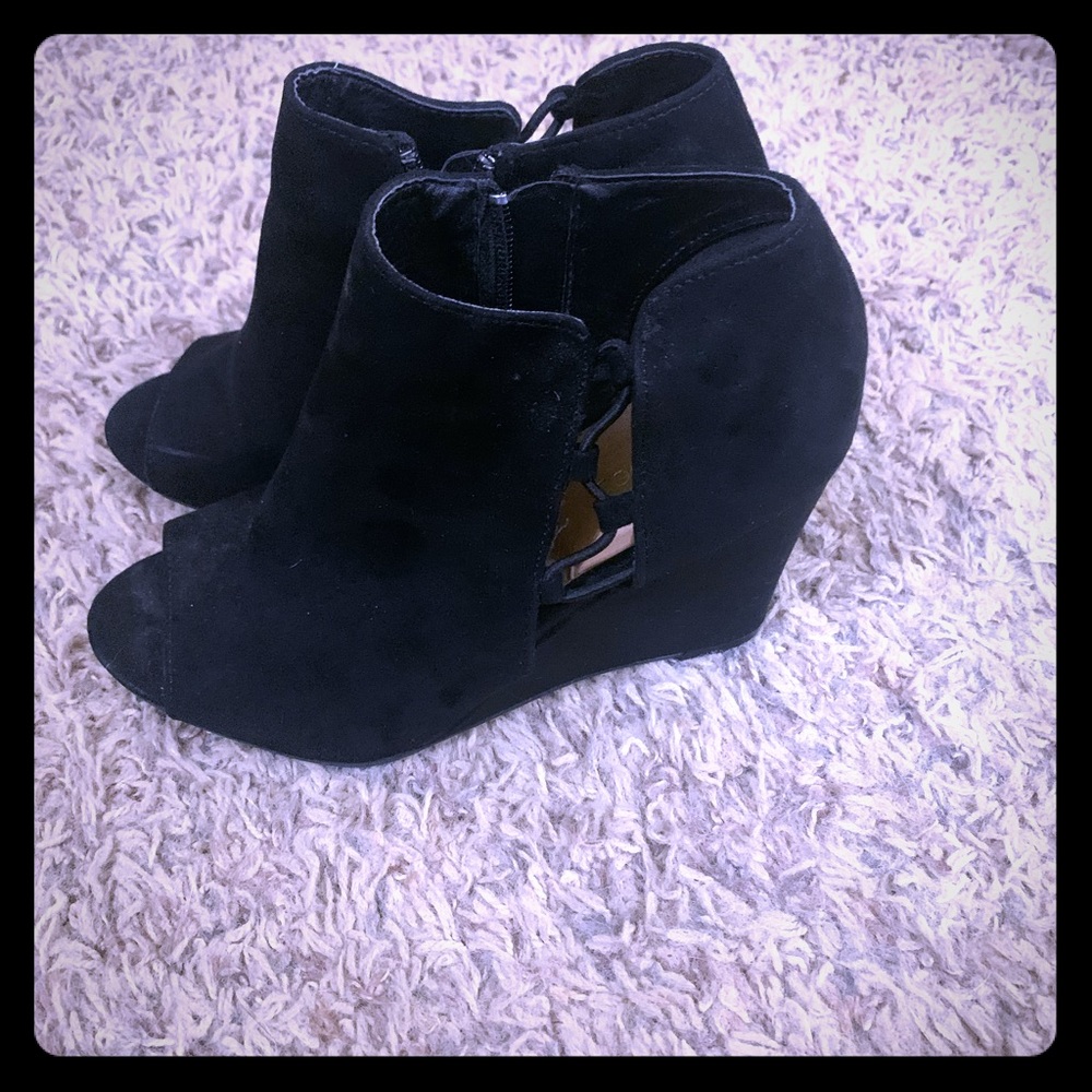 Wedge sandals